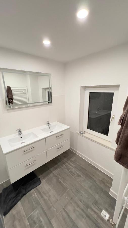 Geraeumiges City-Apartment Mit 2 Badezimmer Und Parkplaetzen D46-Og オルデンブルク エクステリア 写真