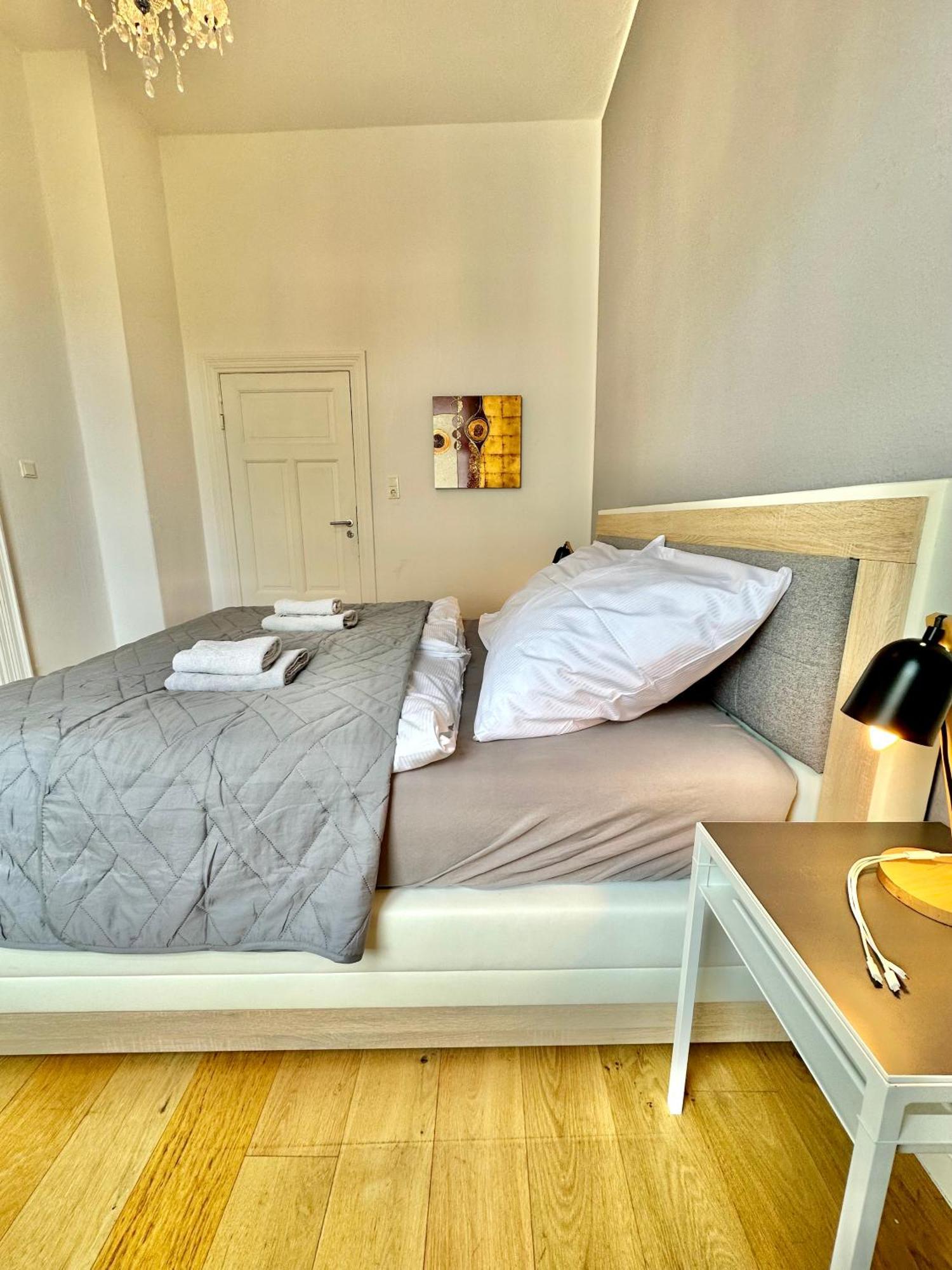 Geraeumiges City-Apartment Mit 2 Badezimmer Und Parkplaetzen D46-Og オルデンブルク エクステリア 写真
