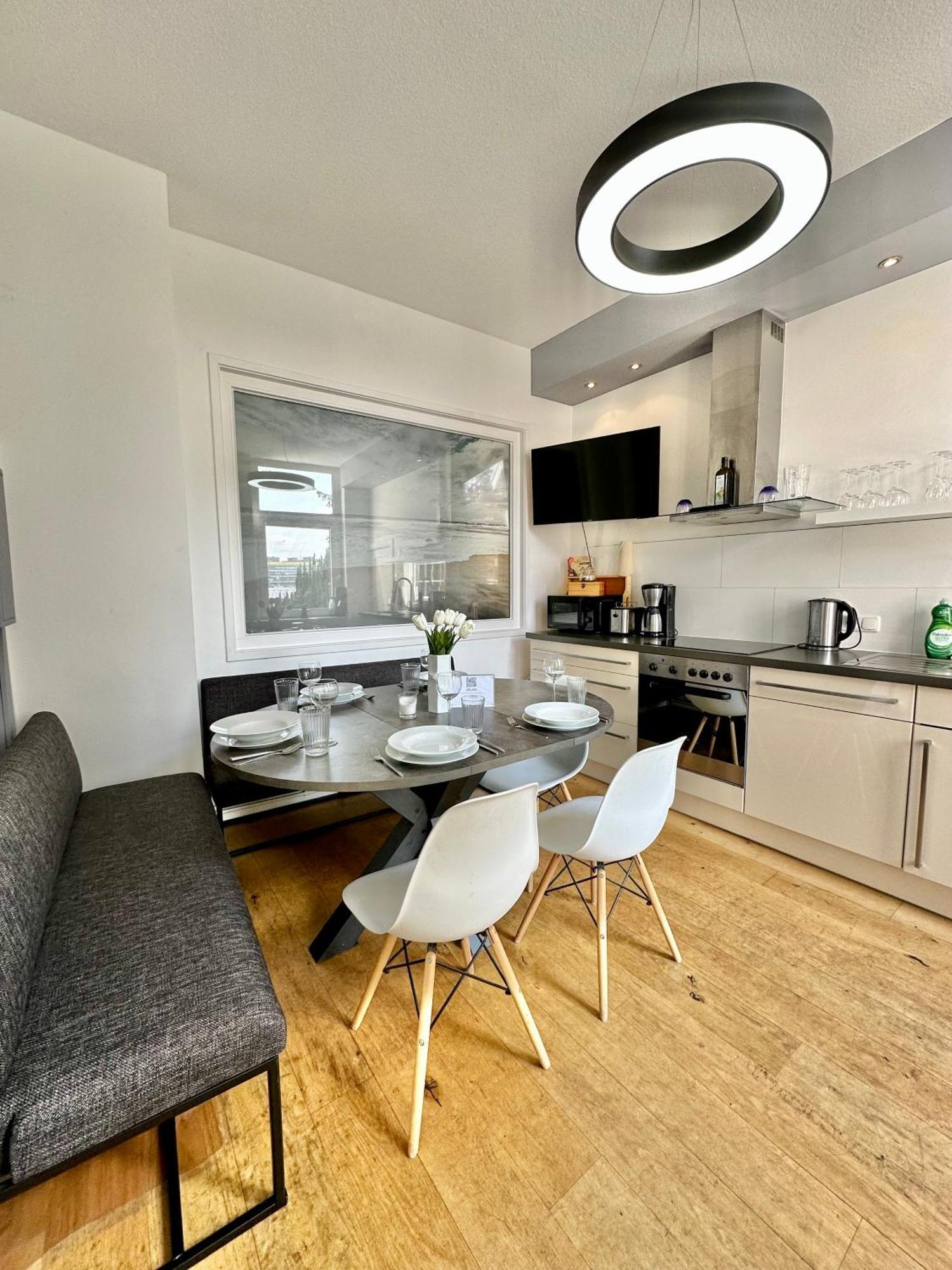 Geraeumiges City-Apartment Mit 2 Badezimmer Und Parkplaetzen D46-Og オルデンブルク エクステリア 写真