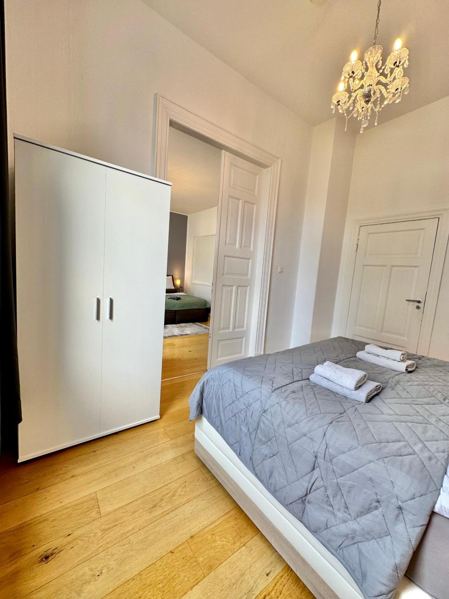 Geraeumiges City-Apartment Mit 2 Badezimmer Und Parkplaetzen D46-Og オルデンブルク エクステリア 写真