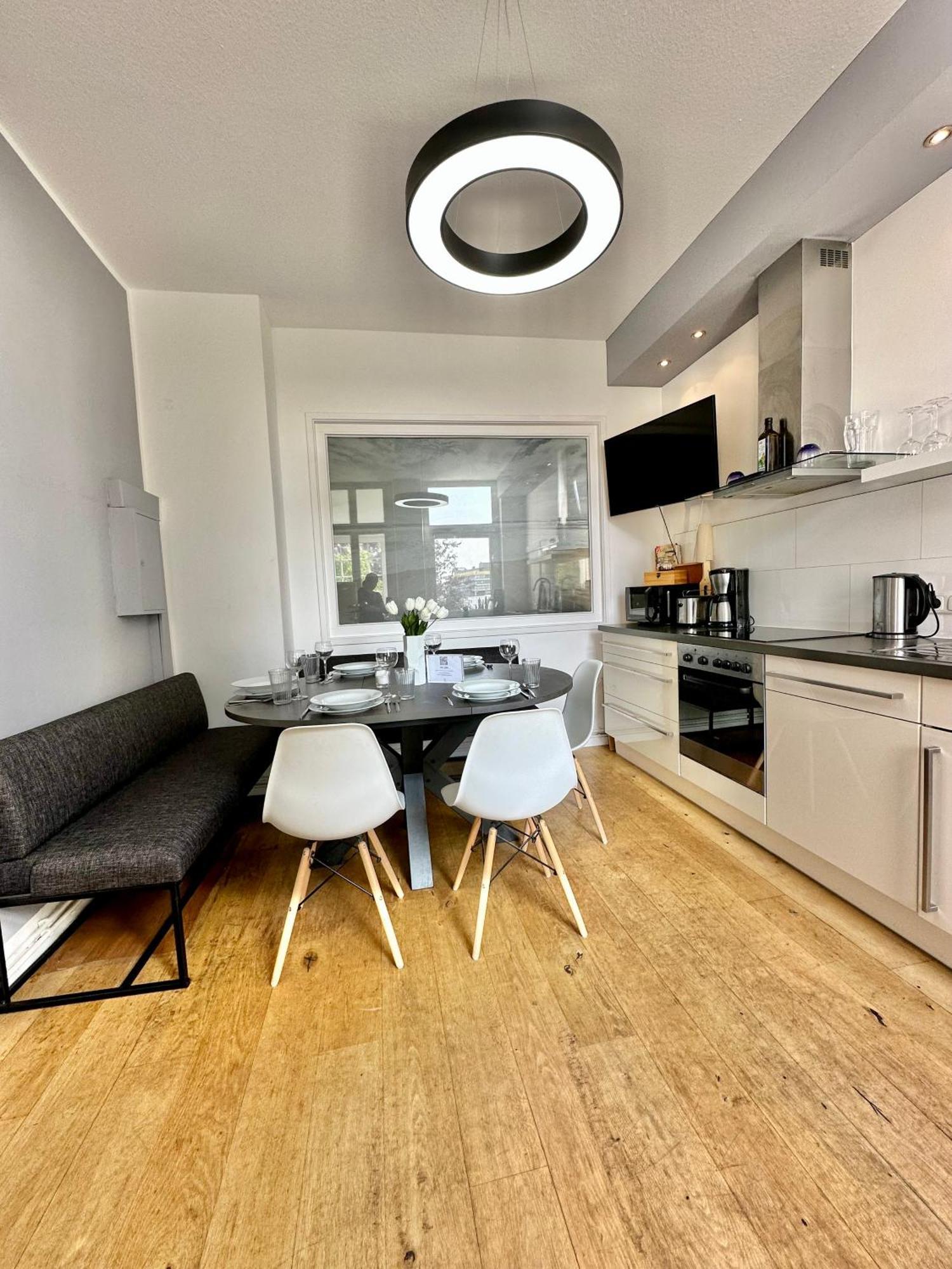 Geraeumiges City-Apartment Mit 2 Badezimmer Und Parkplaetzen D46-Og オルデンブルク エクステリア 写真