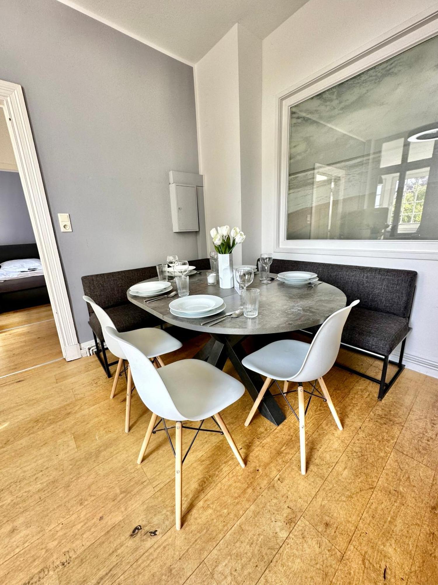 Geraeumiges City-Apartment Mit 2 Badezimmer Und Parkplaetzen D46-Og オルデンブルク エクステリア 写真