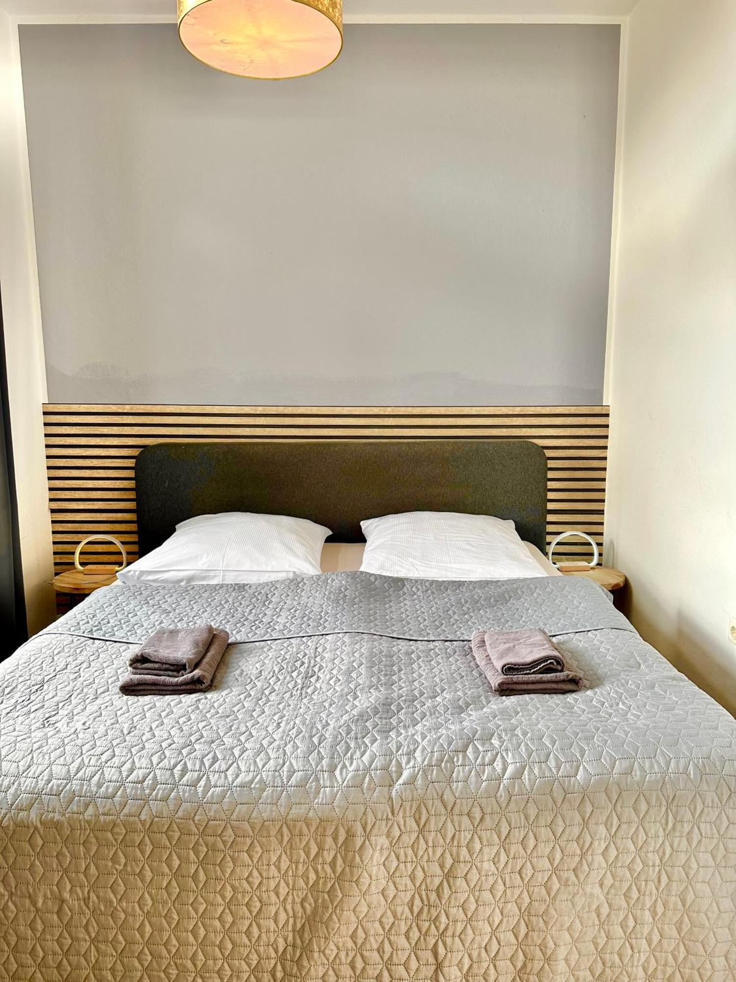 Geraeumiges City-Apartment Mit 2 Badezimmer Und Parkplaetzen D46-Og オルデンブルク エクステリア 写真